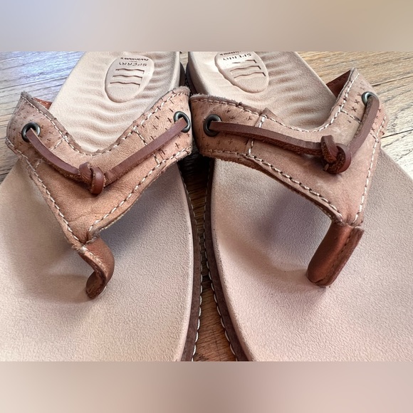 Womens Sperry boat sandals Flip flops tan leather size 7 plushwave - Picture 6 of 8
